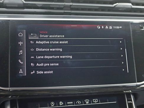 Used 2021 Audi Q8 Prestige w/ Prestige Package image 25