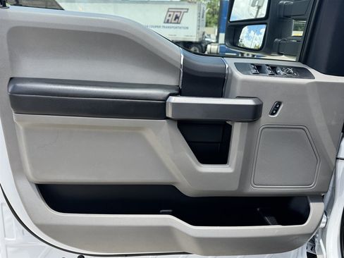 Used 2022 Ford F350 XLT AWD/4WD image 14