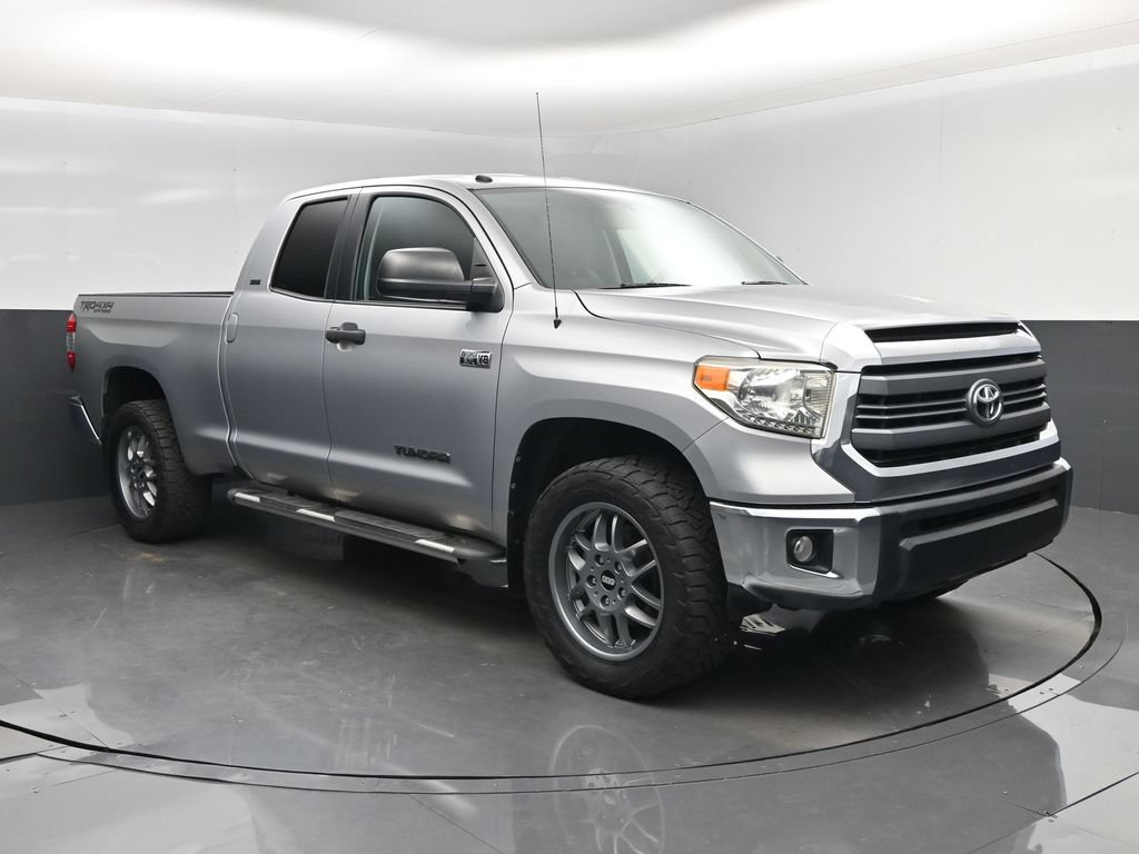 Used 2014 Toyota Tundra SR5 w/ SR5 Upgrade Package AWD/4WD image 1