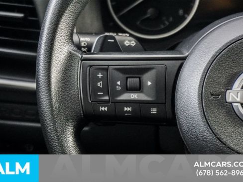 Used 2024 Nissan Rogue S FWD image 26
