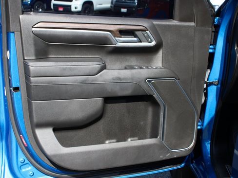 Used 2022 Chevrolet Silverado 1500 RST image 15