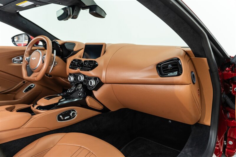 Used 2020 Aston Martin V8 Vantage Coupe RWD image 59