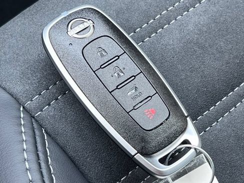 New 2026 Nissan Rogue SL AWD/4WD image 31