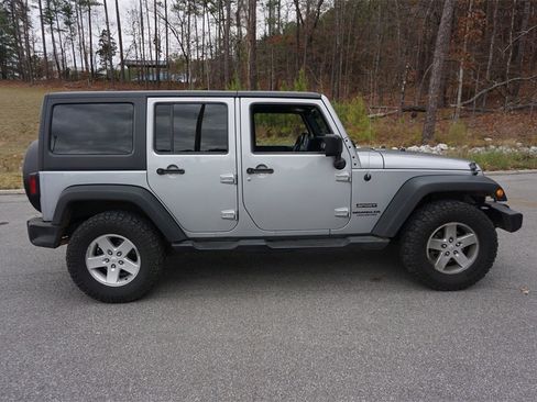 Used 2014 Jeep Wrangler Unlimited Sport w/ Quick Order Package 24S image 19
