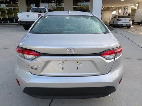 Used 2025 Toyota Corolla LE image 5