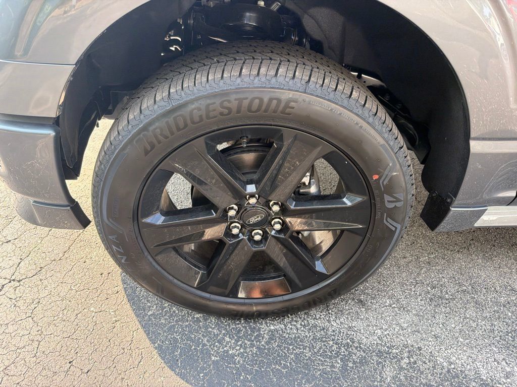 New 2026 Ford F150 STX w/ F-150 LOBO Package AWD/4WD image 9
