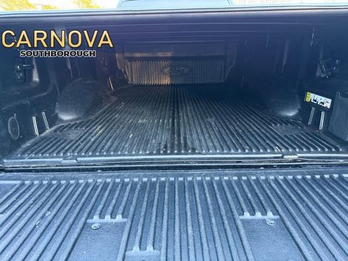 Used 2023 Ford F250 Lariat w/ FX4 Off-Road Package image 9