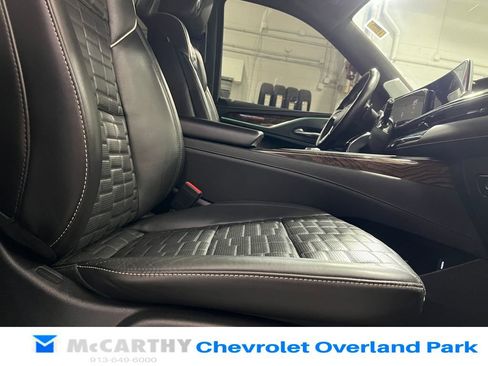 Used 2021 Cadillac Escalade ESV Sport Platinum w/ LPO, ONYX Package image 34