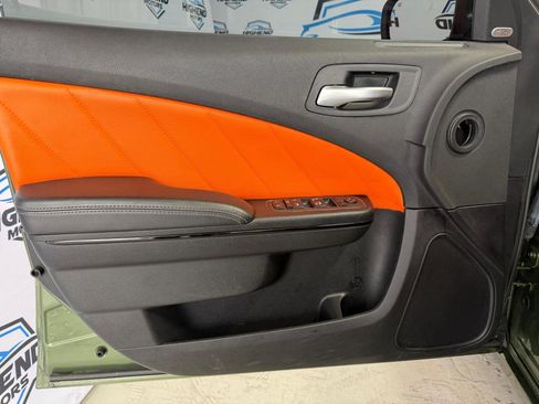 Used 2023 Dodge Charger SXT w/ Blacktop Package image 11