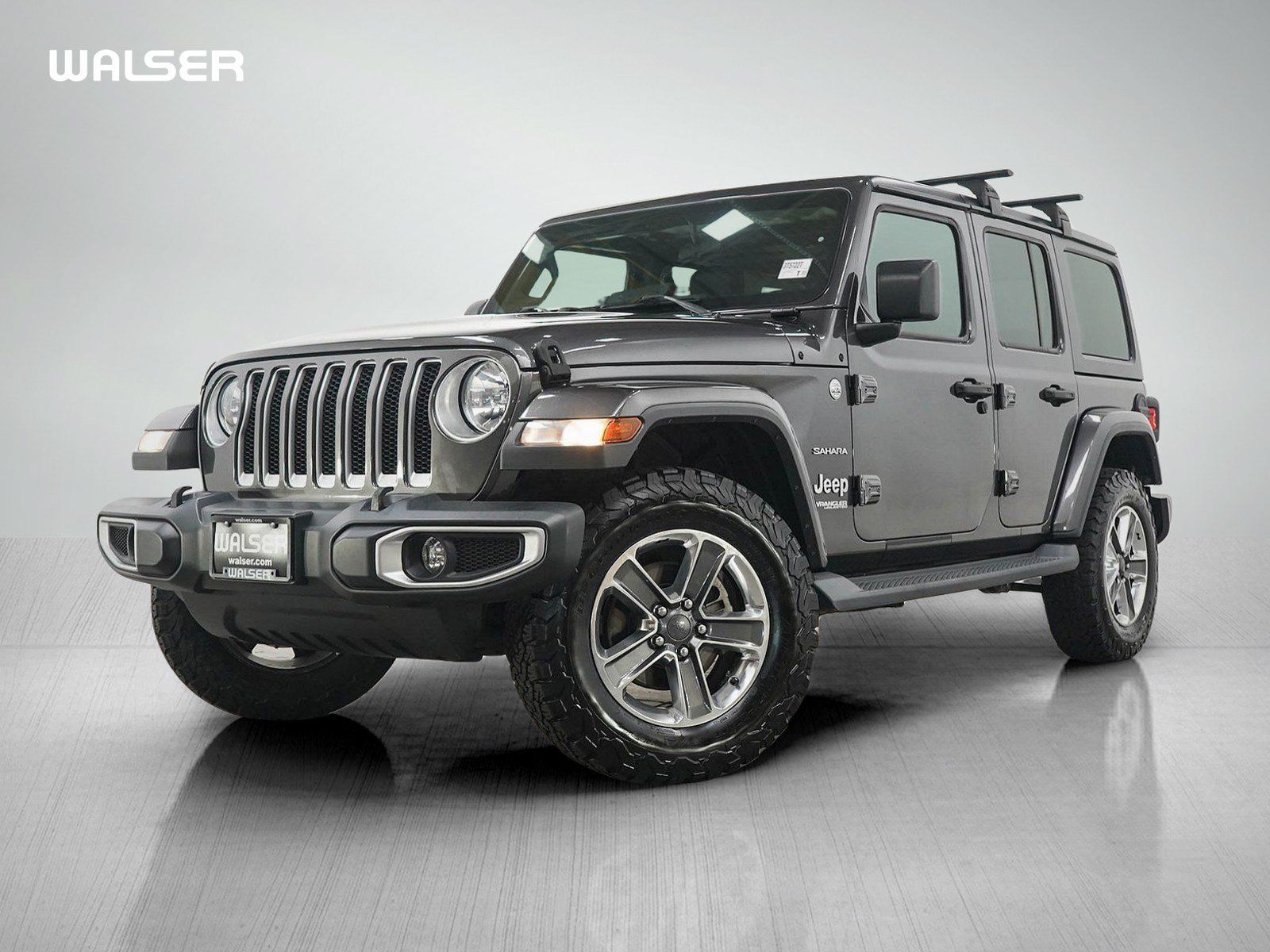Used 2018 Jeep Wrangler Unlimited Sahara w/ Cold Weather Group AWD/4WD image 1