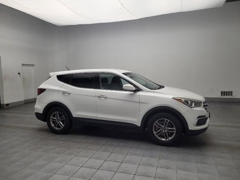 Used 2018 Hyundai Santa Fe Sport image 11