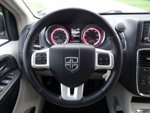 Used 2012 Dodge Grand Caravan Crew w/ Safety Sphere Group FWD image 13