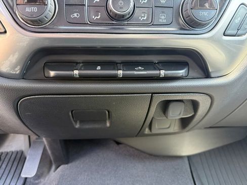 Used 2019 Chevrolet Silverado 2500 LT w/ LT Convenience Package AWD/4WD image 17