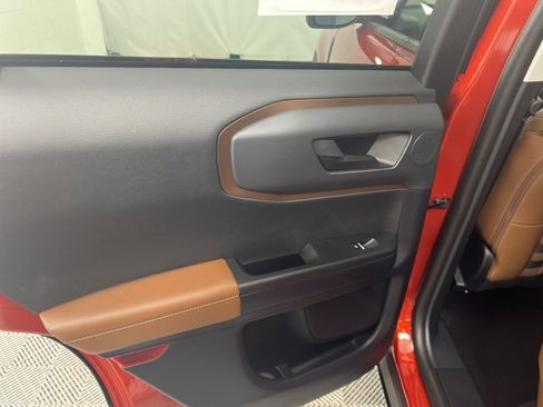 Used 2024 Ford Bronco Sport Outer Banks w/ Tech Package image 17