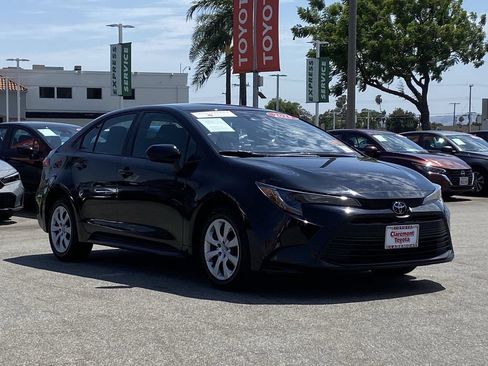 Certified 2025 Toyota Corolla LE FWD image 45