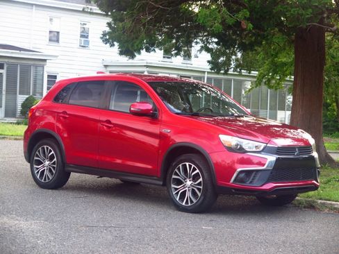 Used 2019 Mitsubishi Outlander Sport ES FWD image 6