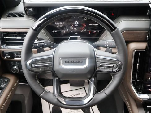 New 2026 GMC Yukon Denali Ultimate AWD/4WD image 16