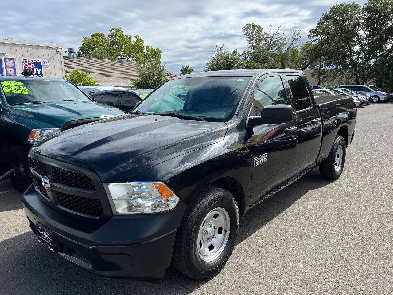 Used 2015 RAM 1500 Tradesman RWD image 4
