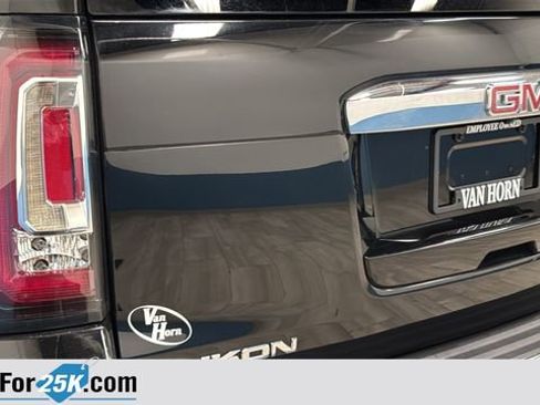 Used 2017 GMC Yukon Denali w/ Open Road Package AWD/4WD image 44