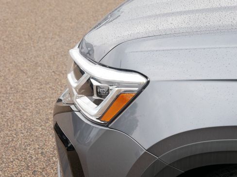 Used 2024 Volkswagen Taos SEL image 16