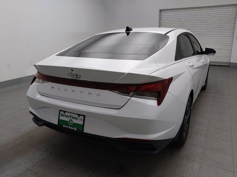 Used 2022 Hyundai Elantra SEL w/ Convenience Package FWD image 7