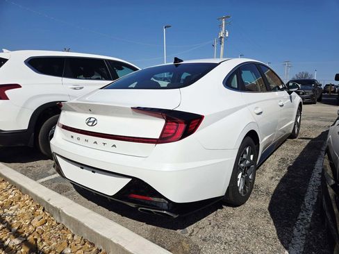 Used 2023 Hyundai Sonata SEL image 2