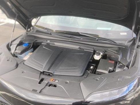 New 2025 Genesis GV60 Advanced image 29