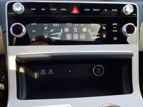 New 2026 Genesis GV80 3.5T Prestige AWD/4WD image 21