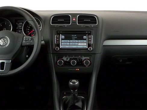 Used 2010 Volkswagen Golf 2-Door FWD image 20