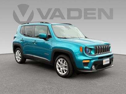 Used 2021 Jeep Renegade Latitude w/ Sun & Sound Group