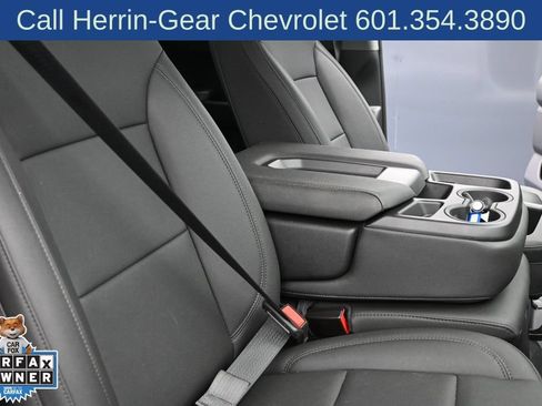 Certified 2026 Chevrolet Silverado 1500 W/T w/ Z71 Off-Road Package AWD/4WD image 17