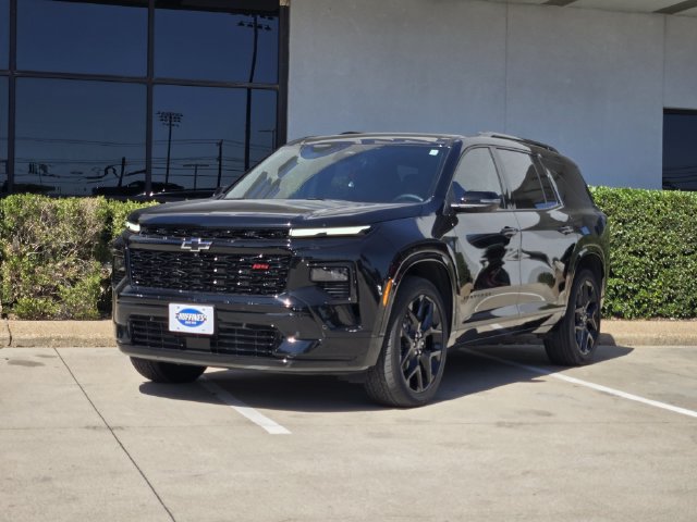 Used 2026 Chevrolet Traverse RS FWD image 2