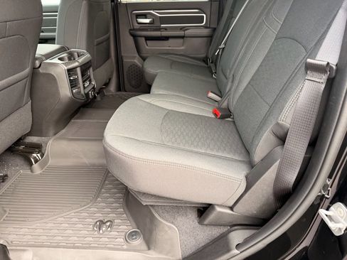 New 2026 RAM 2500 Big Horn AWD/4WD image 8