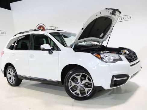 Used 2018 Subaru Forester 2.5i Touring w/ Popular Package #3B AWD/4WD image 29