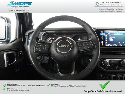 Used 2024 Jeep Wrangler Unlimited Rubicon 4xe AWD/4WD image 17