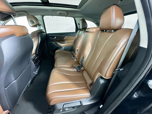 Used 2023 Acura MDX w/ Advance Package AWD/4WD image 24