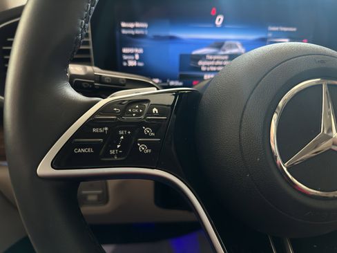 Used 2025 Mercedes-Benz GLE 350 4MATIC image 10