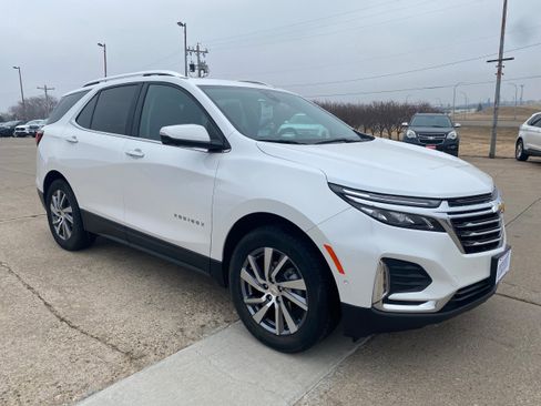 Used 2022 Chevrolet Equinox Premier image 5