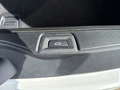 Used 2021 BMW X5 xDrive40i w/ Convenience Package AWD/4WD image 31
