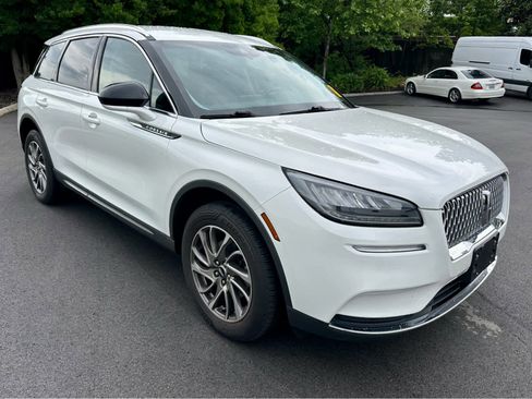 Used 2021 Lincoln Corsair AWD w/ Equipment Group 101A image 3