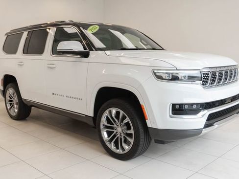 Used 2022 Jeep Grand Wagoneer Series II w/ Flexible Seating Group AWD/4WD image 9