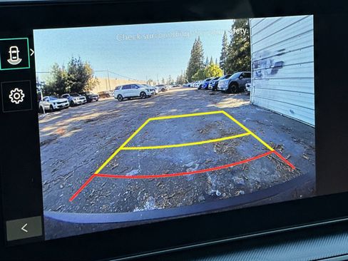 New 2026 Kia K4 LX image 17