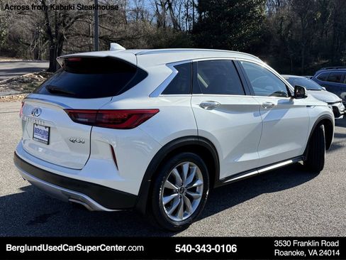 Used 2021 INFINITI QX50 Essential w/ Convenience Package image 4