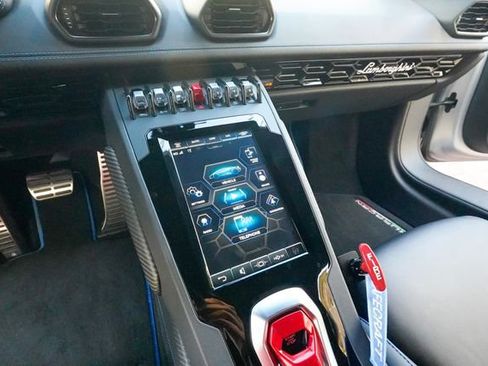 Used 2020 Lamborghini Huracan EVO image 70