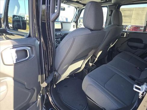 New 2026 Jeep Gladiator Sport image 5