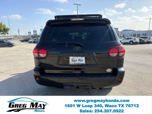 Used 2021 Toyota Sequoia TRD Pro AWD/4WD image 4