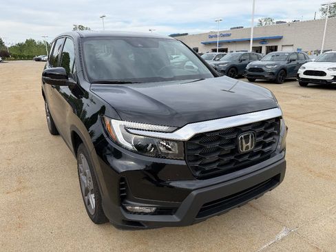 Used 2023 Honda Passport EX-L image 2
