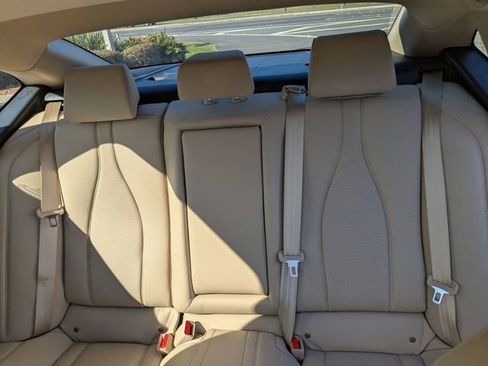 Certified 2025 Acura TLX w/ Technology Package image 31