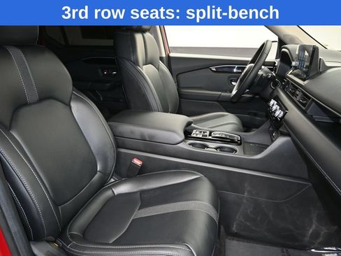 Used 2024 Honda Pilot Touring image 11