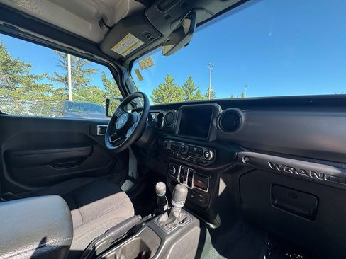 Used 2023 Jeep Wrangler Unlimited Sport AWD/4WD image 35